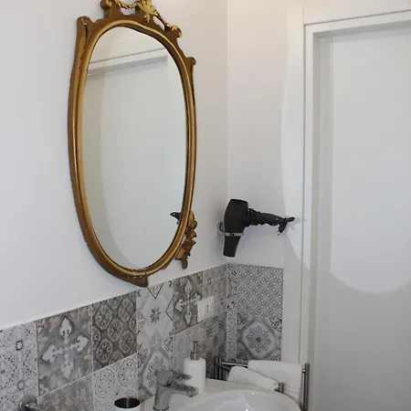 Konukevi La Dimora Del Conte *